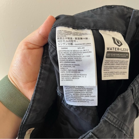 Levi's Black Ribcage Straight Loose Fit Pants Women's 24 - Picture 8 of 9